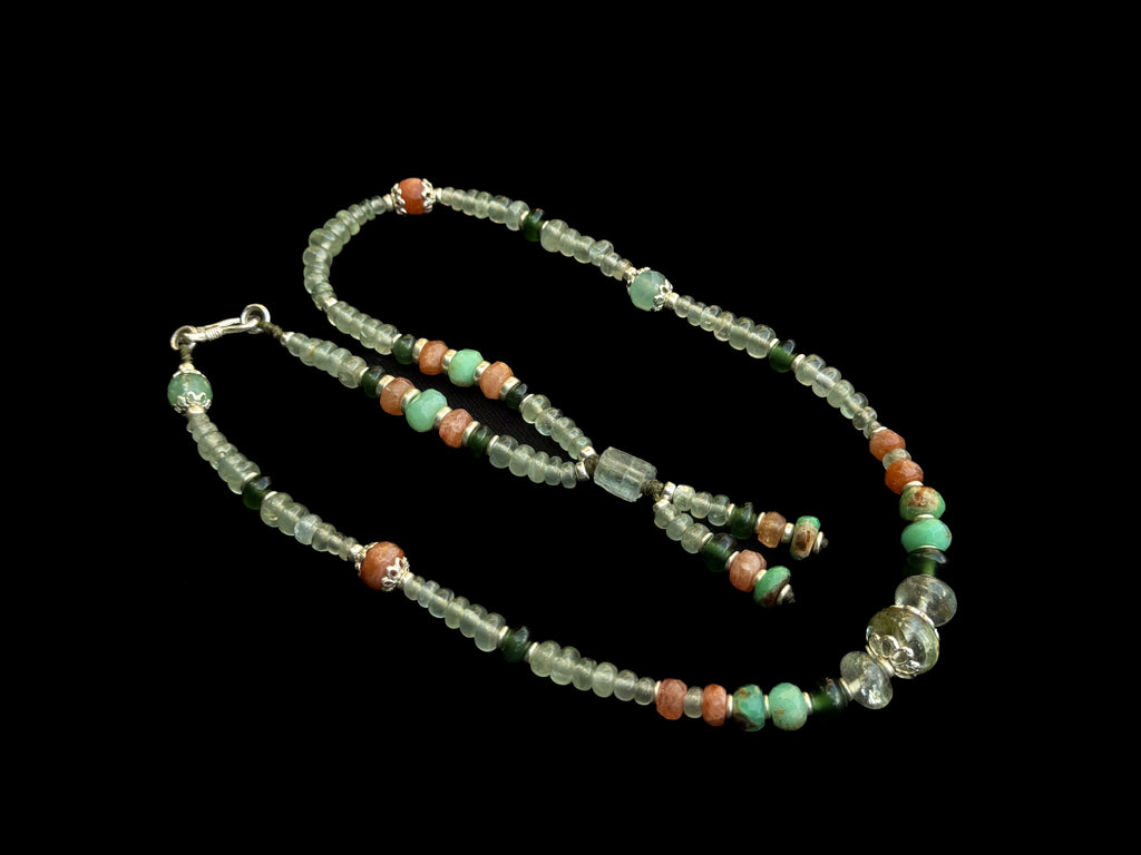 Row Aquamarine Necklace with Sunstone